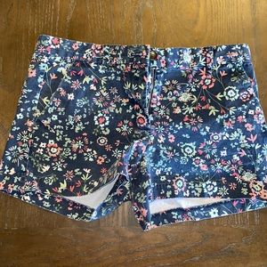 Floral Navy Gap Shorts